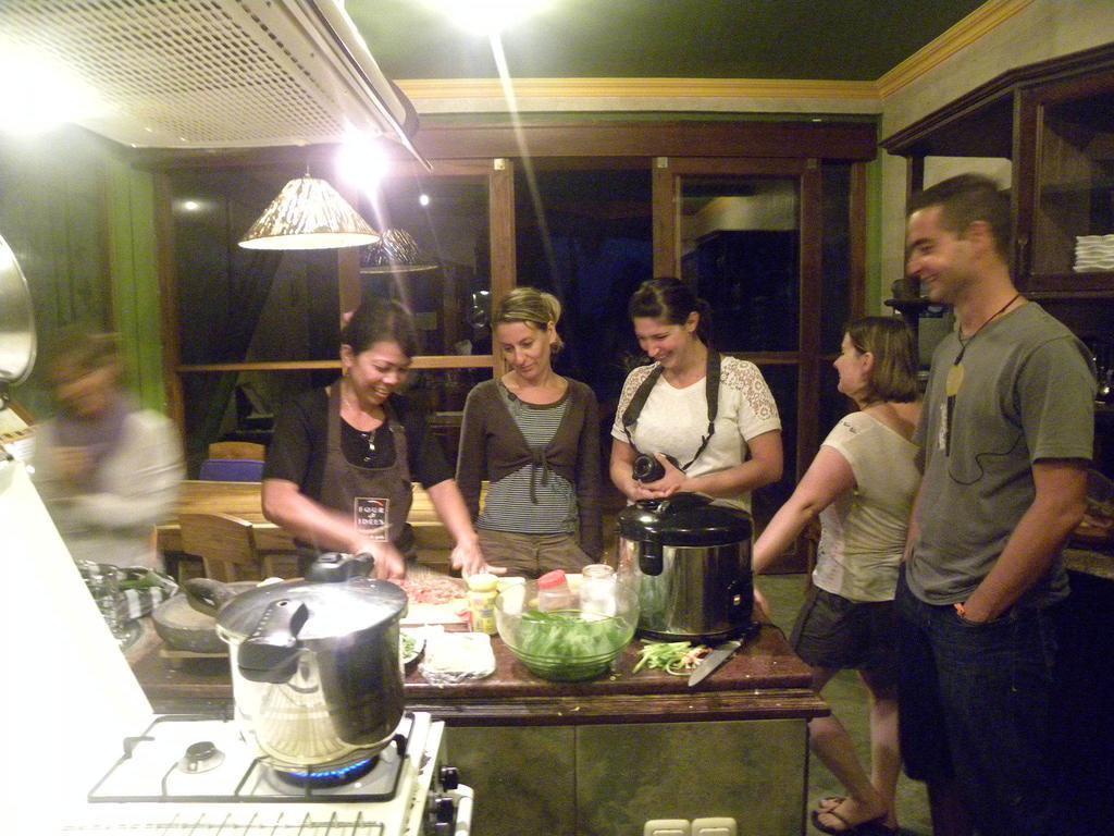 Saudara Home Ubud Екстериор снимка
