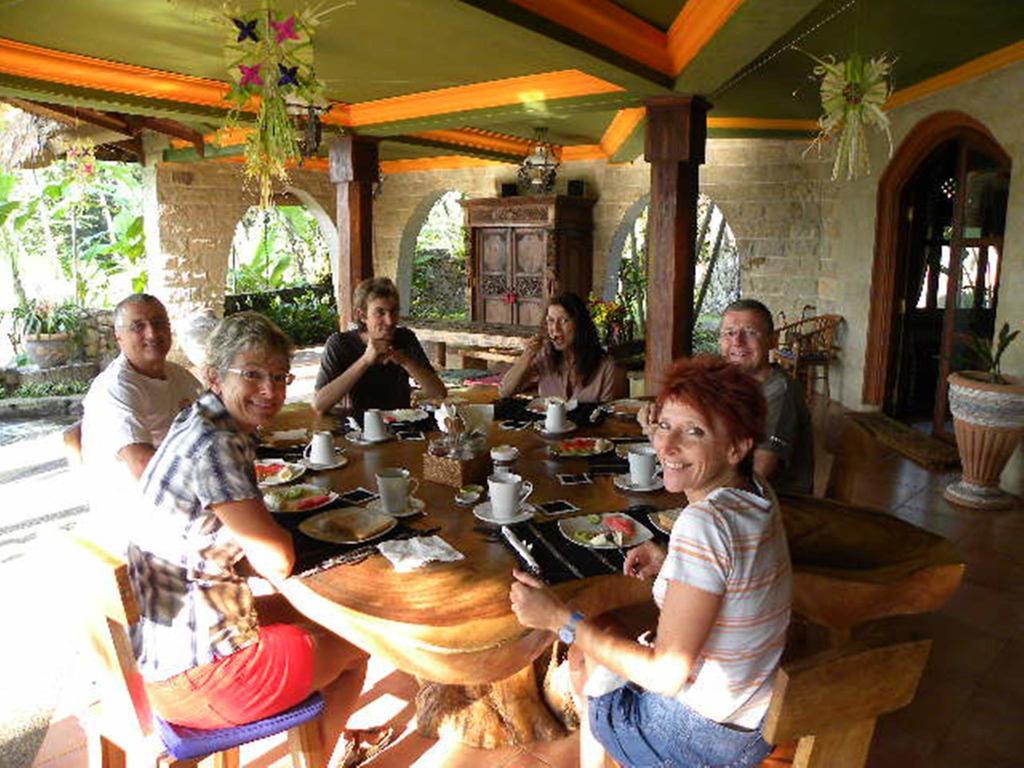 Saudara Home Ubud Екстериор снимка