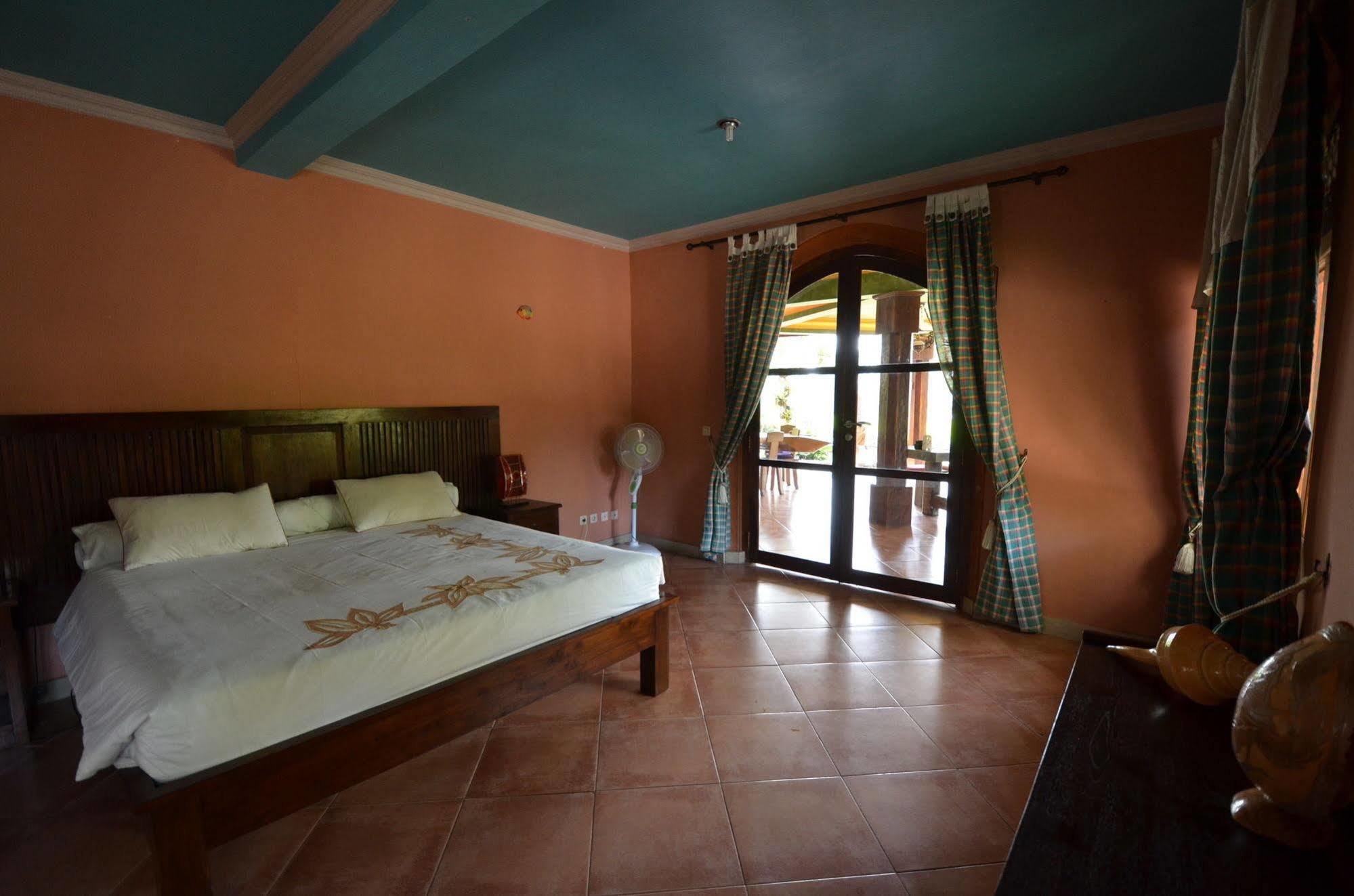 Saudara Home Ubud Екстериор снимка